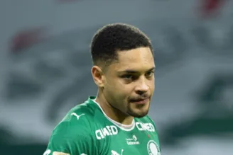 vitor-roque-palmeiras